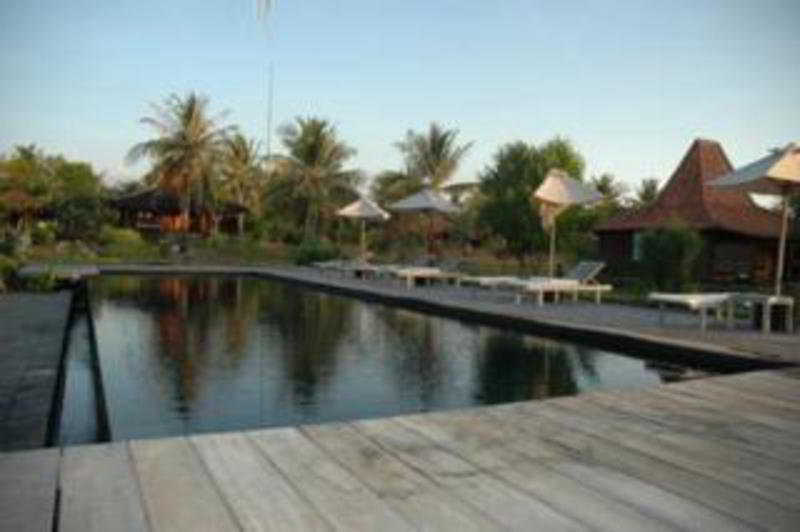 เดซาดูเนียเบด้า Hotel กีลีตราวางัน ภายนอก รูปภาพ