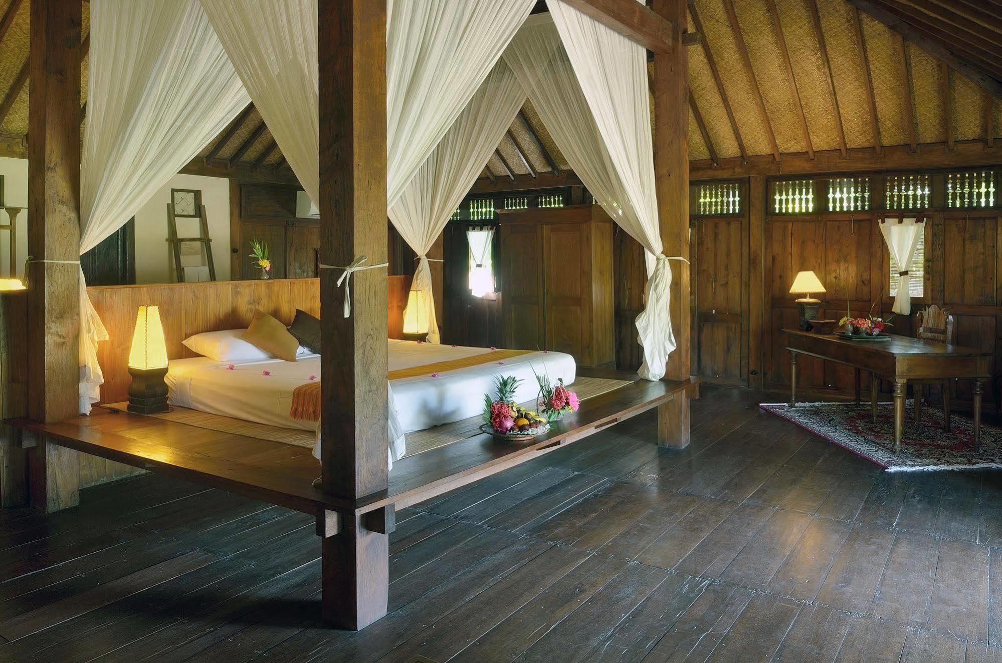 เดซาดูเนียเบด้า Hotel กีลีตราวางัน ภายนอก รูปภาพ
